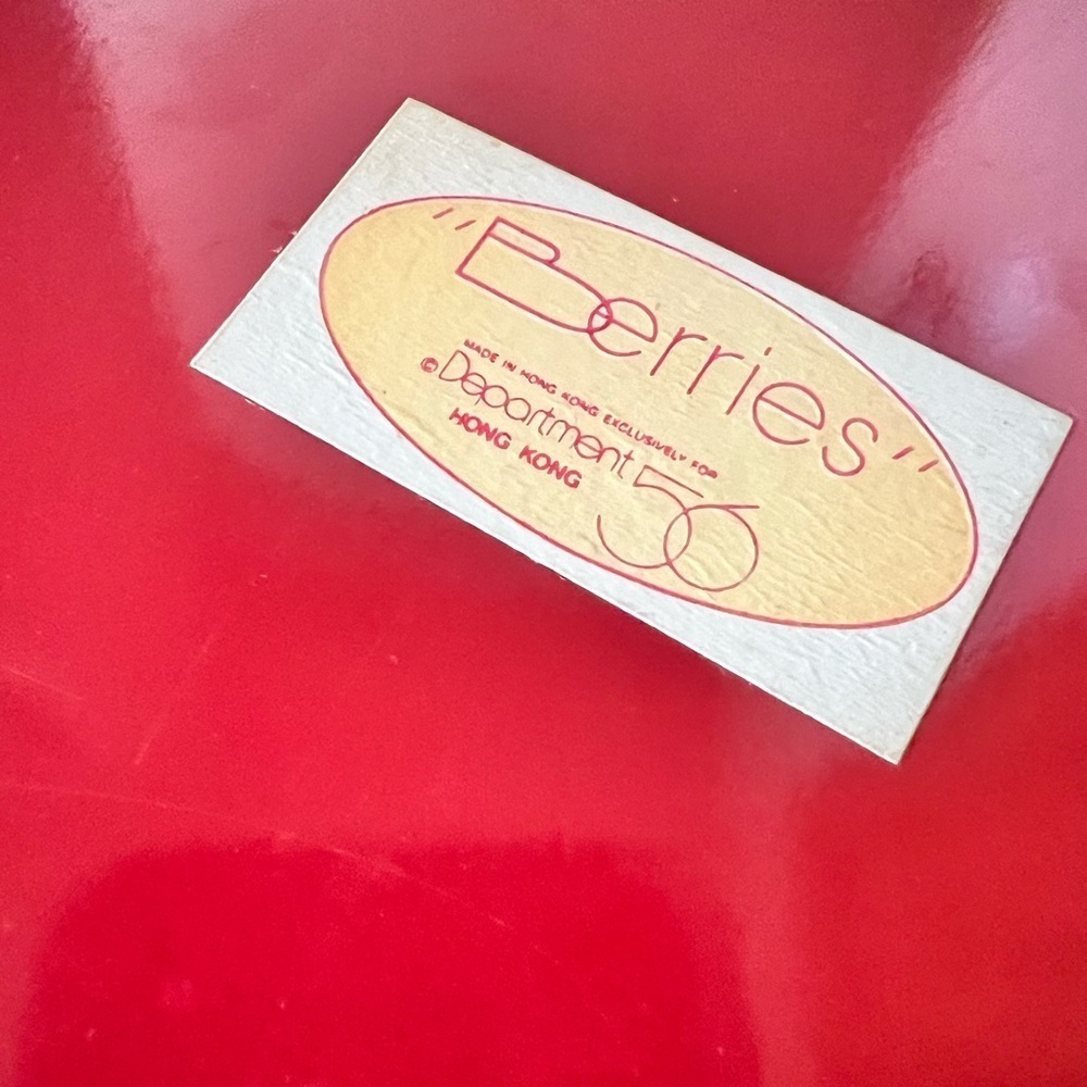 Vintage Department 56 Berries Metal Tin Serving Tray Strawberries Retro - Picture 3 of 7